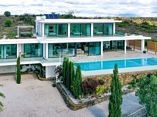 Magnificent Villa In Monte Rei With Sweeping Sea Views