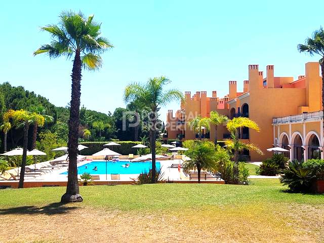 Elegant Two Bedroom Apartment In Vilasol