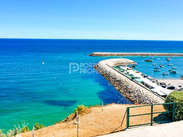 Incantevole villa con 2 camere da letto e vista mozzafiato sul mare