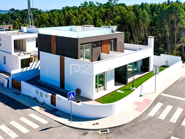 Erstaunliche Villa in São Martinho do Porto mit Meerblick