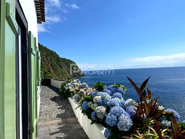 Propriedade de primeira linha única na vida situada na falésia do Nordeste, Ilha de São Miguel