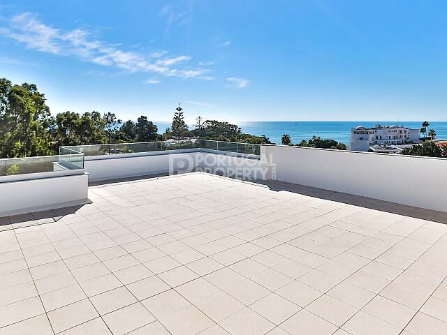 Elegant Modern 2 Bedroom Apartment Walking Distance To The Beach