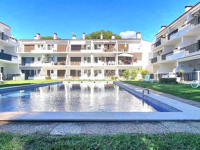 Excellent 3 Bedroom Apartment In Gated Condominium