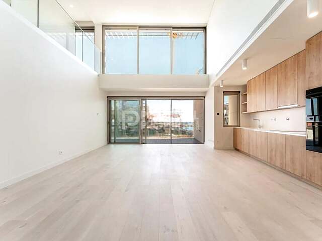 Exclusive Penthouse Duplex T3+1 With Pool And Panoramic Sea Views In Cascais