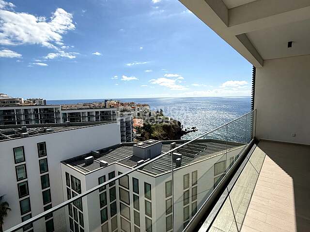 2 Bedroom Apartment With Sea View, in Funchal