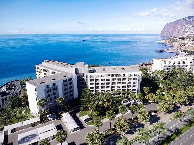 Three Bedroom, Elegant Condominium, Funchal