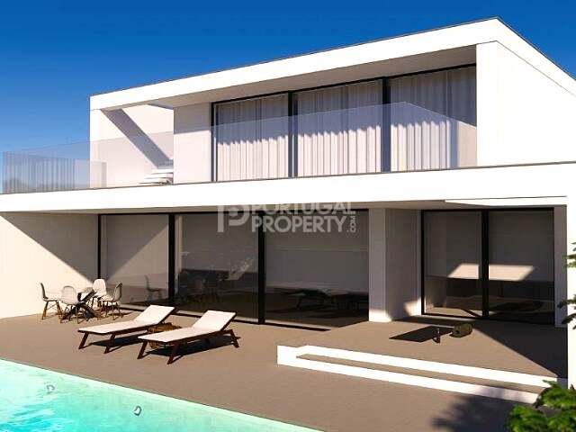 Plot With Planning Permission Close To Porto De Mos Beach